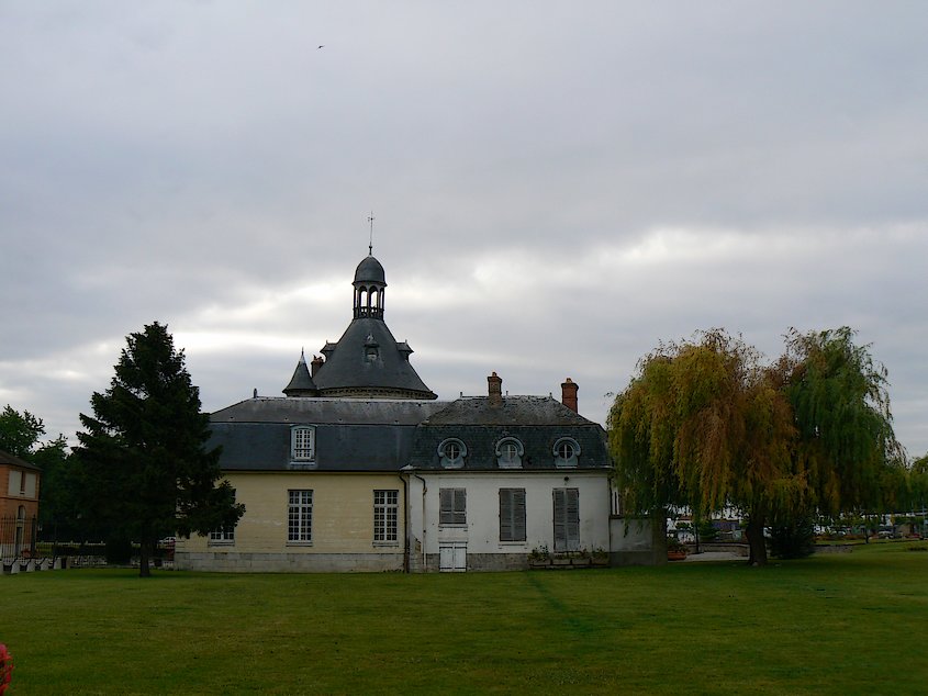 Le Donjon de Ste Genevieve-des-Bois: Le Donjon 077